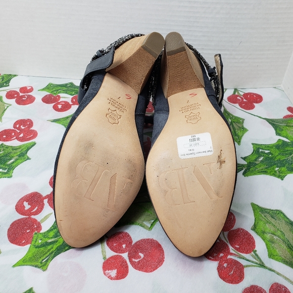 Matt Berson Gray Suede Booties Size 7 - Picture 8 of 9